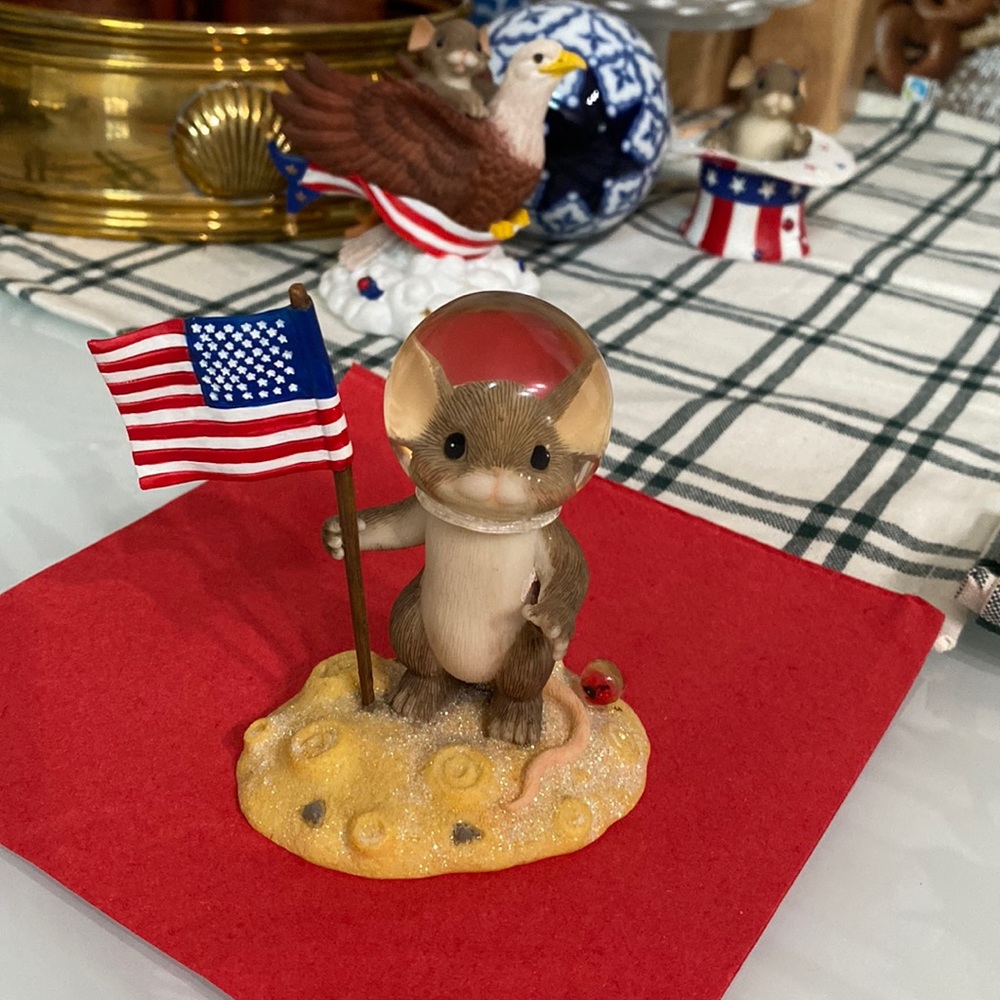 Fitz and Floyd - Charming Tails "You're Out of This World"🐭🧀🇺🇸❤️🤍💙